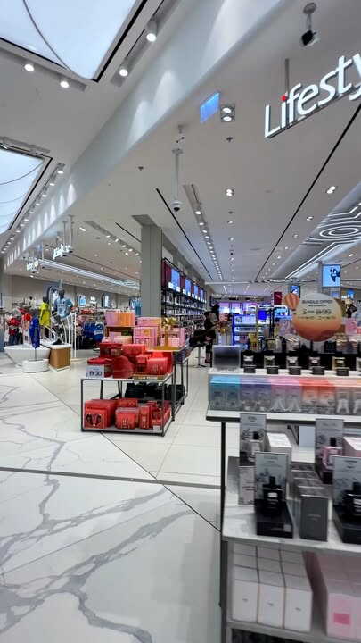 Sale in Centrepoint