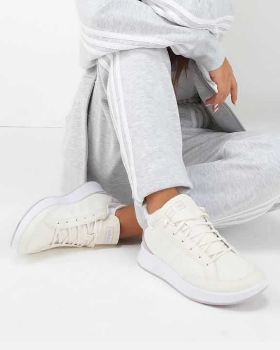 Sale in Centrepoint