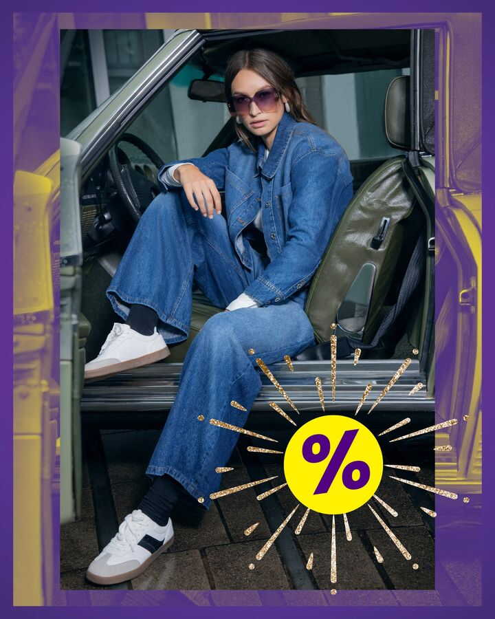 Sale in City Max